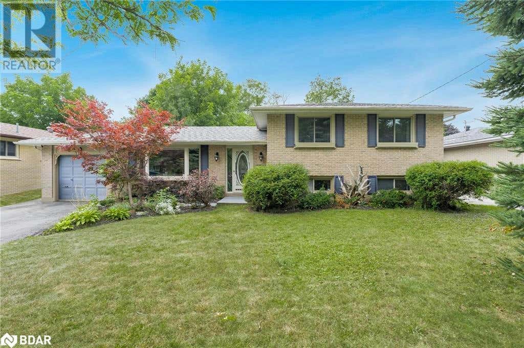 28 HARDING Avenue, Barrie, ON L4M3K2 House For Sale RE/MAX 40650775