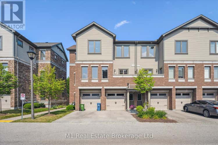 22 - 39 KAY CRESCENT