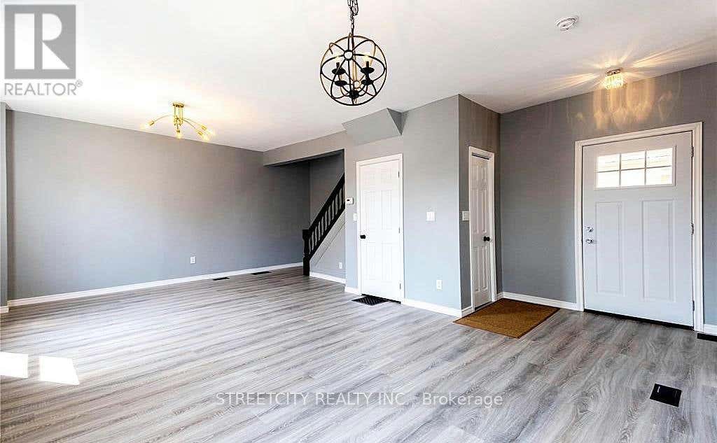 260 MAXWELL STREET, Sarnia, ON N7T5C5 House For Sale RE/MAX X9368770