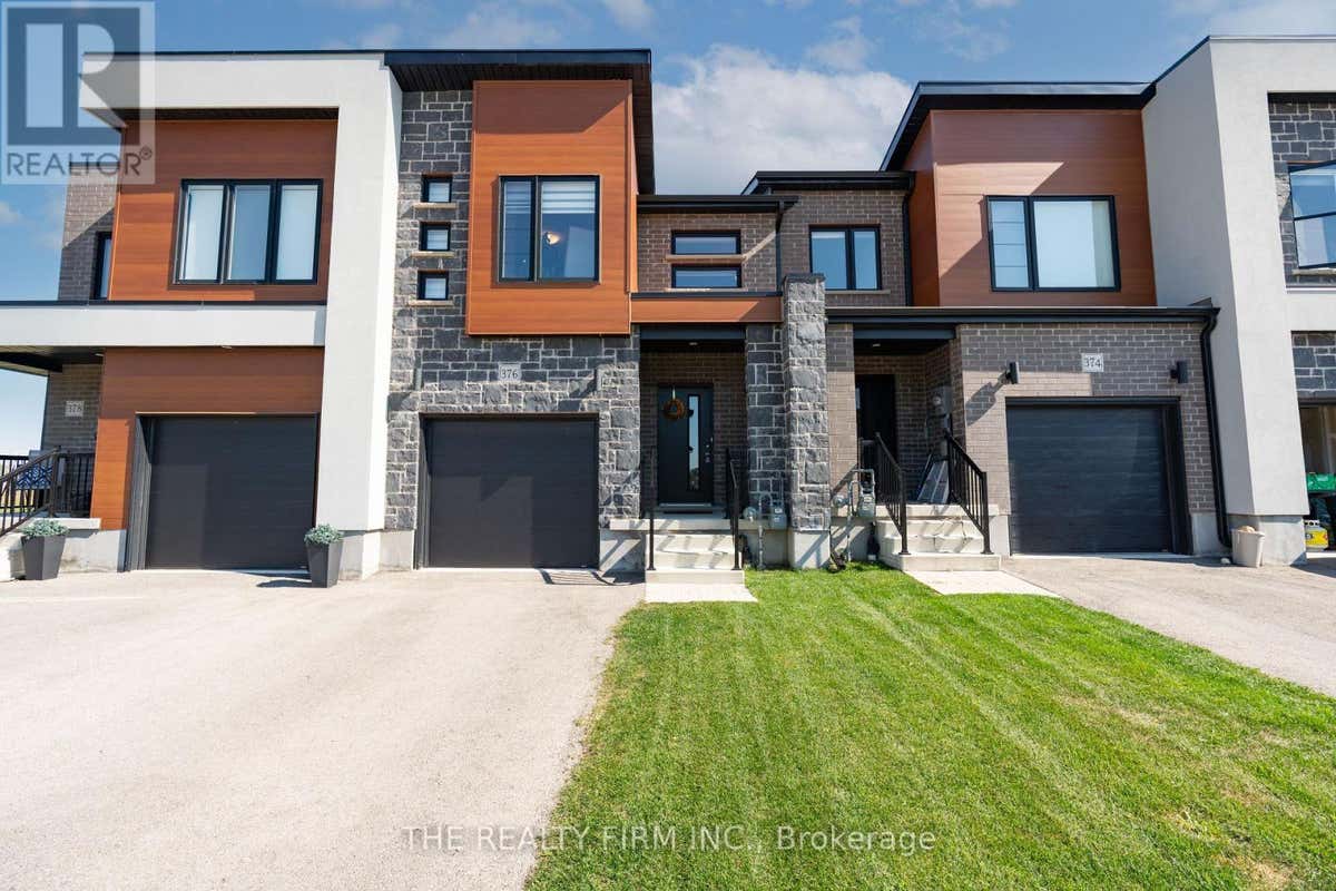 376 BRADSHAW Dr  
