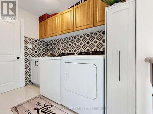 98 ARROWHEAD DRIVE, VAUGHAN (EAST WOODBRIDGE), ON L4L 4A5 House