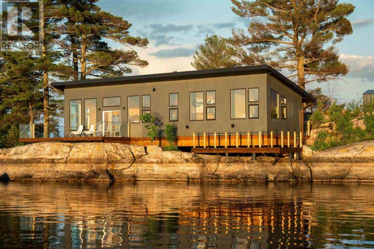 Island S900 Little Sand Lake