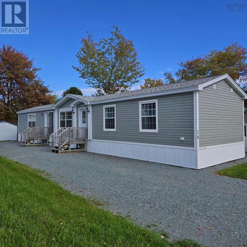 16 Third Street, Lucasville, NS B4B3P9 House For Sale RE/MAX 202424517