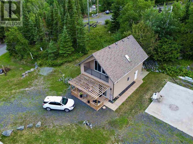 16 Au Lac Retreats Crescent, Lake of the Woods