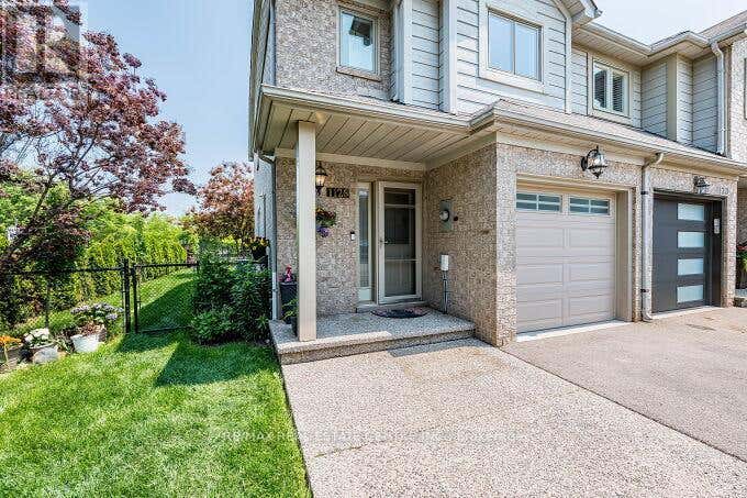 1126 WESTVIEW TERRACE S