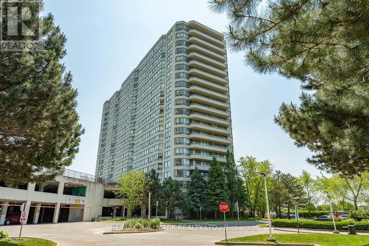 PH83 - 1 GREYSTONE WALK DRIVE