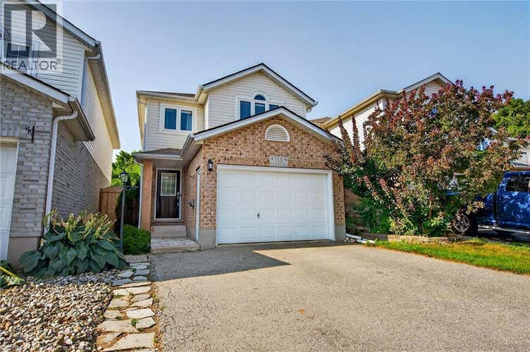 113 PINE MARTIN Crescent