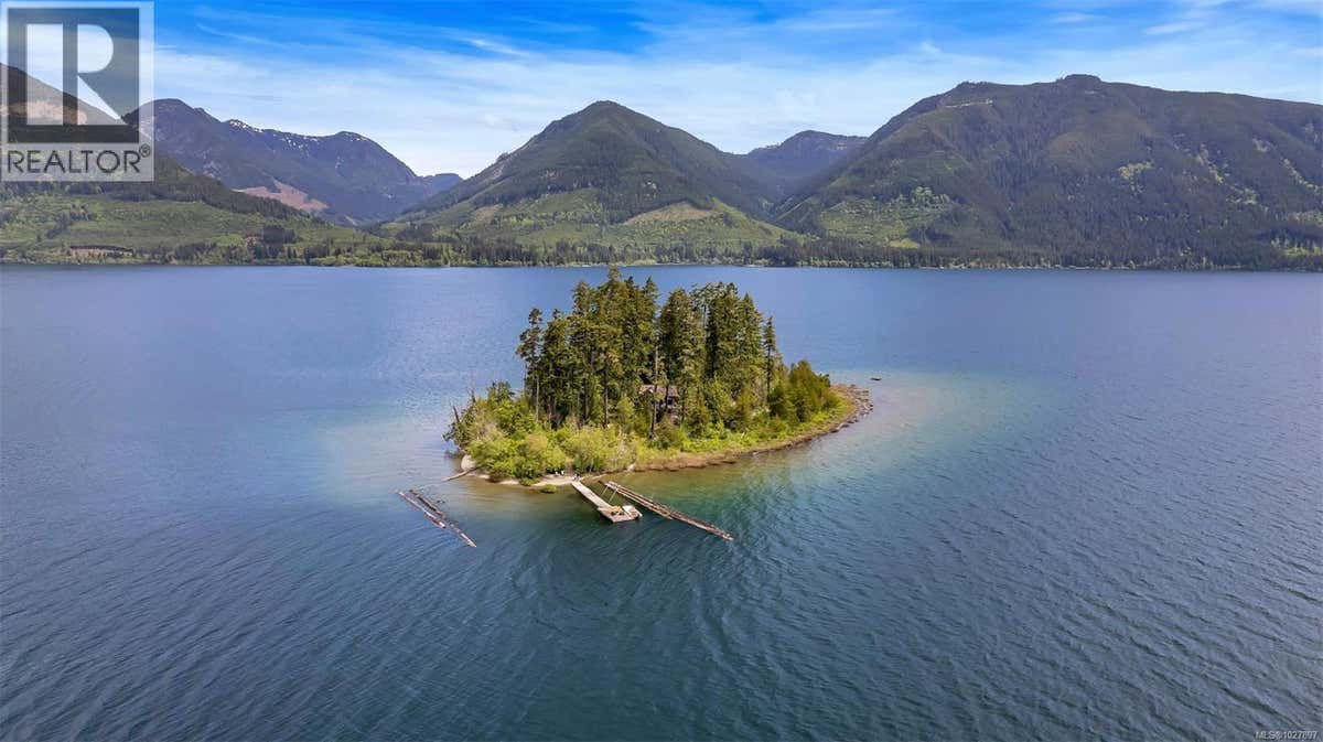 7 ISLAND #7