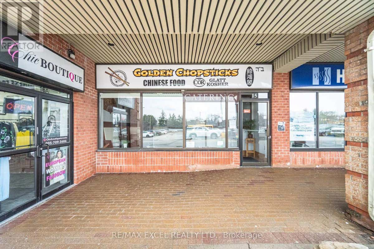 #15 - 441 CLARK AVENUE