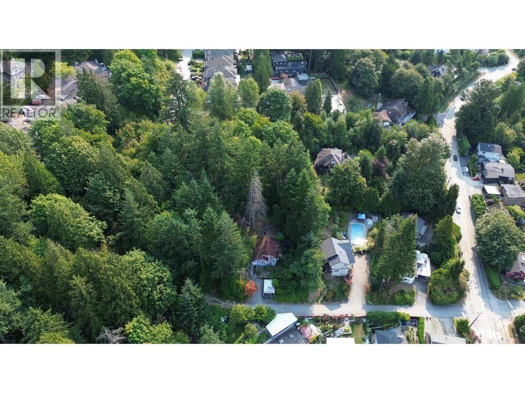 1/2 421 CAMPBELL ROAD