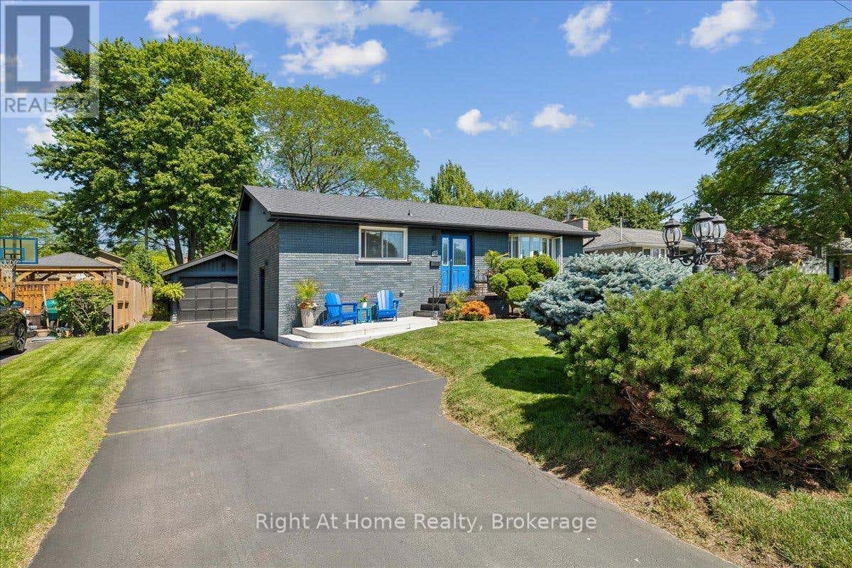 275 KENT CRESCENT
