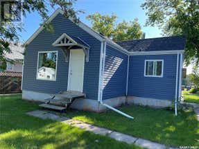 1126 1st STREET W