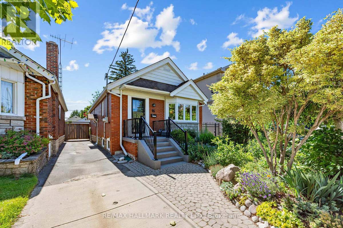 16 CRESTLAND AVENUE