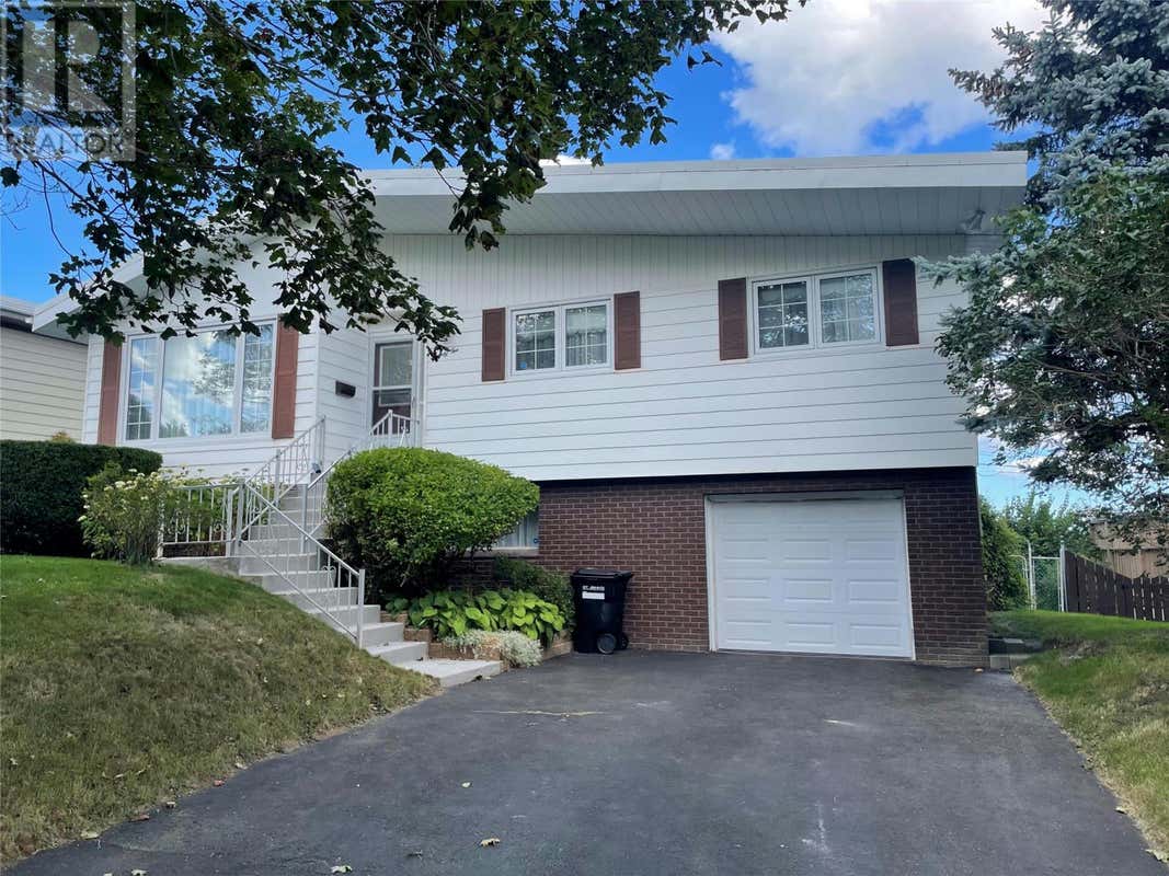22 Conway Crescent, St. John's, NL A1A2A9 House For Sale RE/MAX 1277351