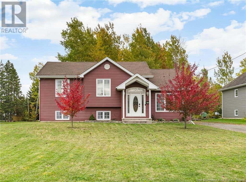 132 Lorette Street, Dieppe, NB E1A0C4 House For Sale RE/MAX NB107860