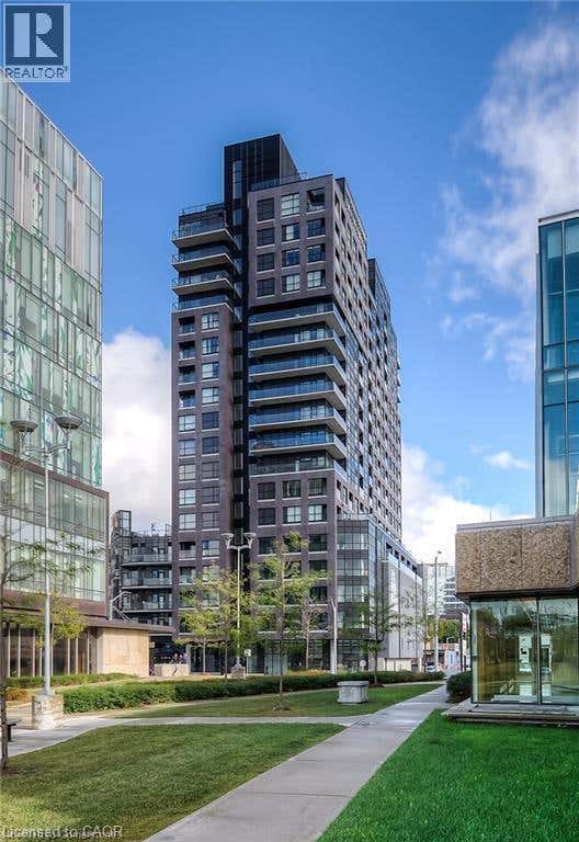 1 VICTORIA St S Unit 1513