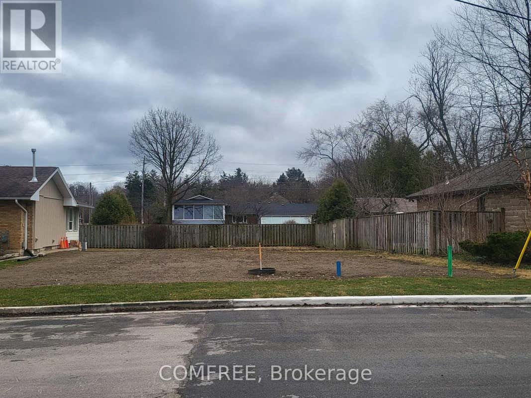 10 LYNWOOD AVENUE