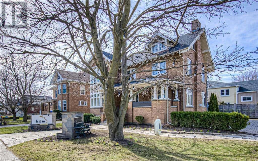 390 MAIN Street W, Listowel, ON N4W1A4 House For Sale RE/MAX 40659145