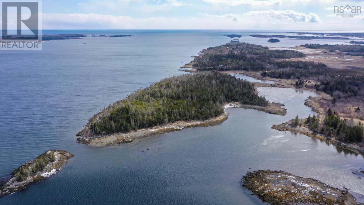 AMBERS ISLAND