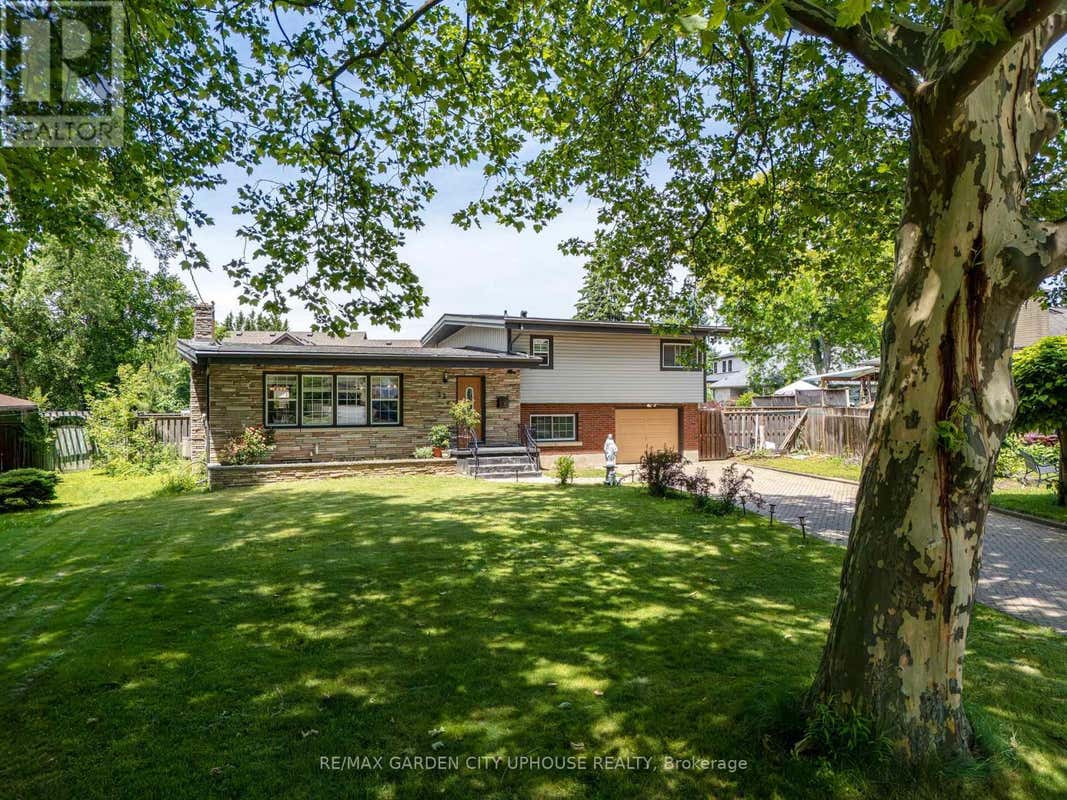 33 PARNELL ROAD N