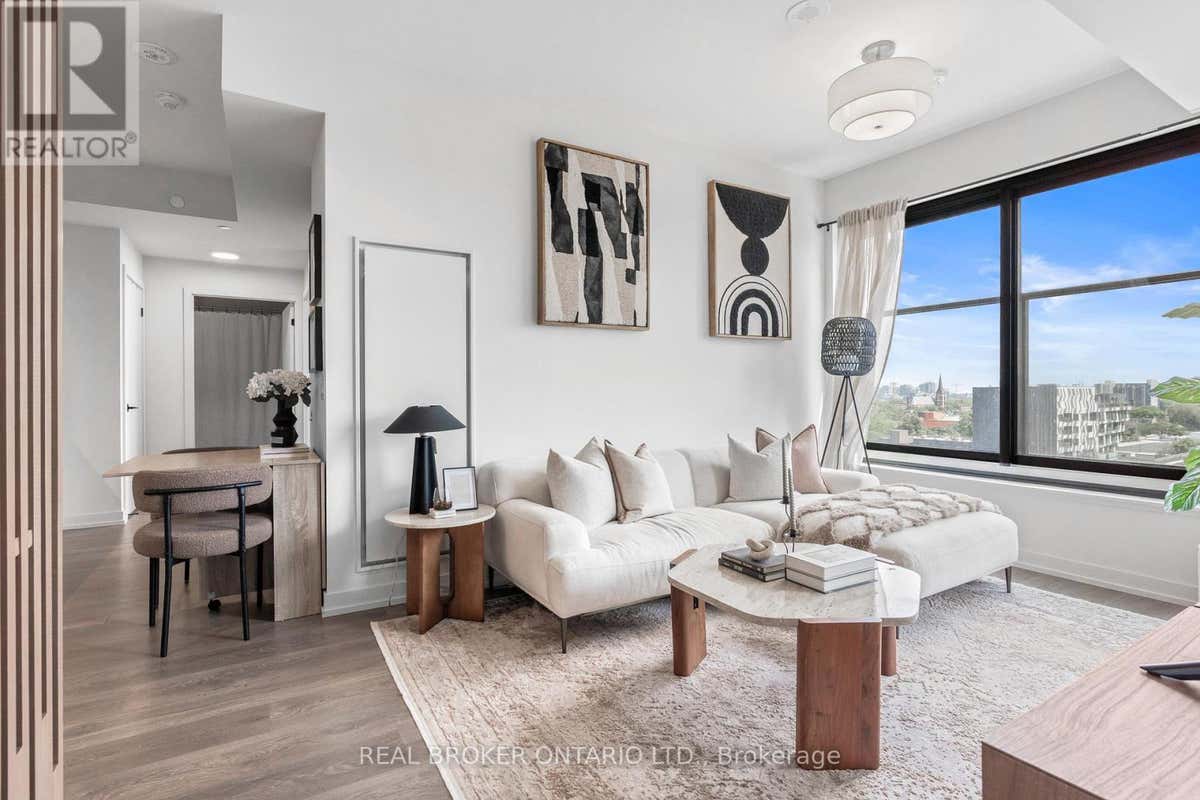 902 - 181 STERLING ROAD