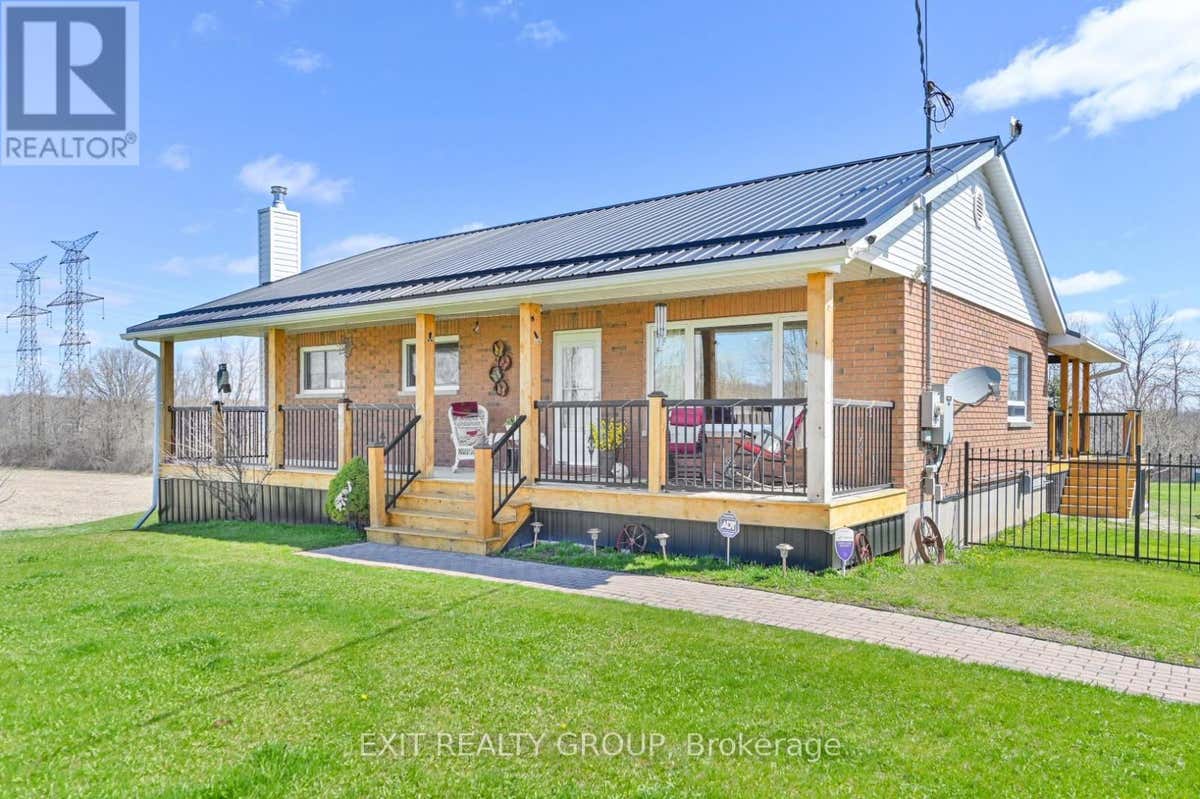 1690 WALLBRIDGE LOYALIST ROAD