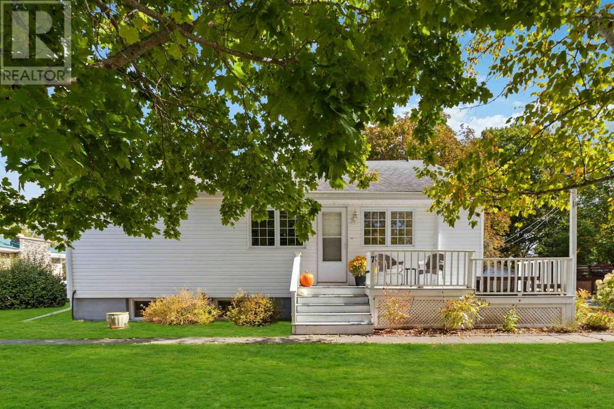 7 Redbud Drive, Waverley, NS B2R1G2 House For Sale RE/MAX 202424735