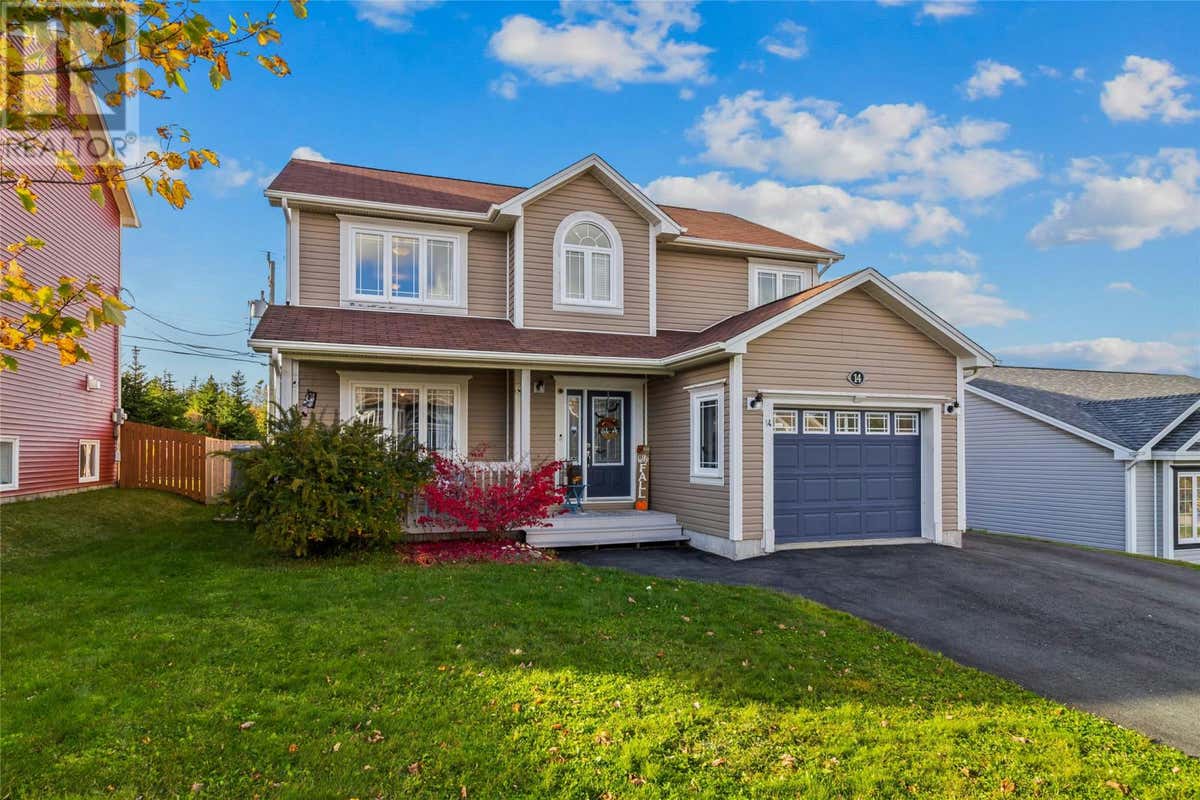 14 Spracklin Boulevard, Paradise, NL A1L0J4 House For Sale RE/MAX
