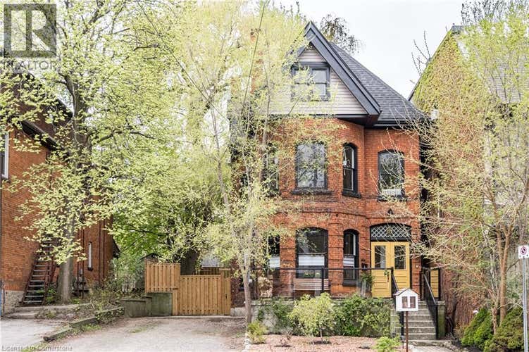 177 CHARLTON Avenue W