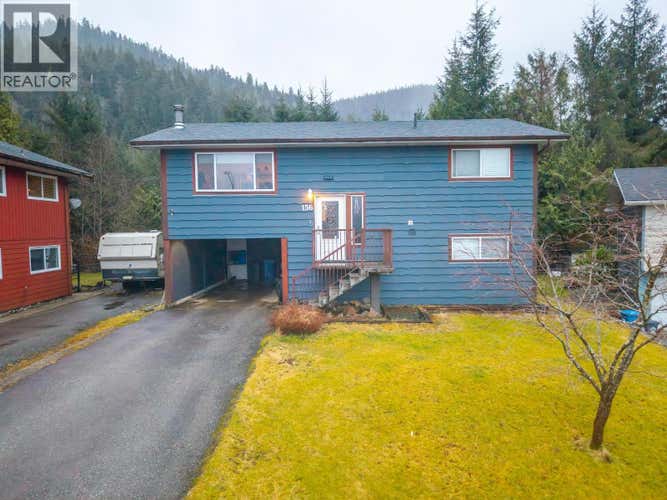 156 GULL CRESCENT