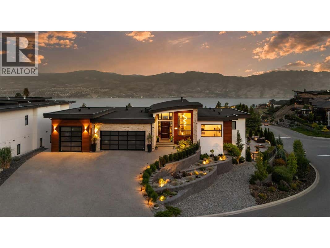 1443 VINEYARD DRIVE