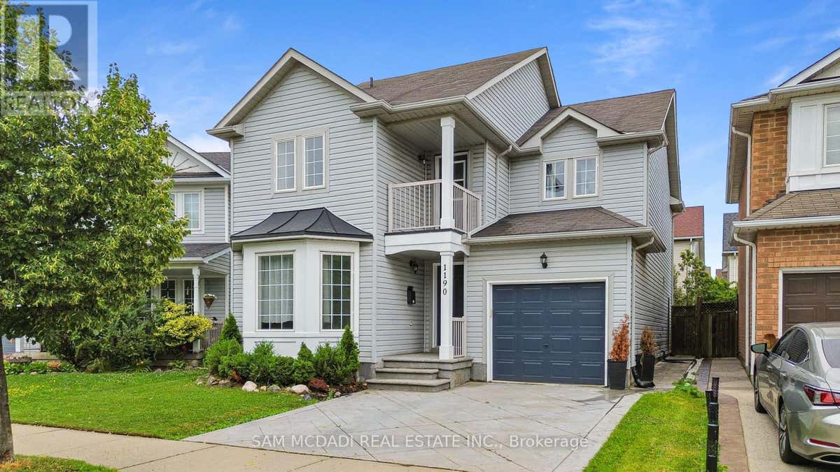 1190 FOX CRESCENT