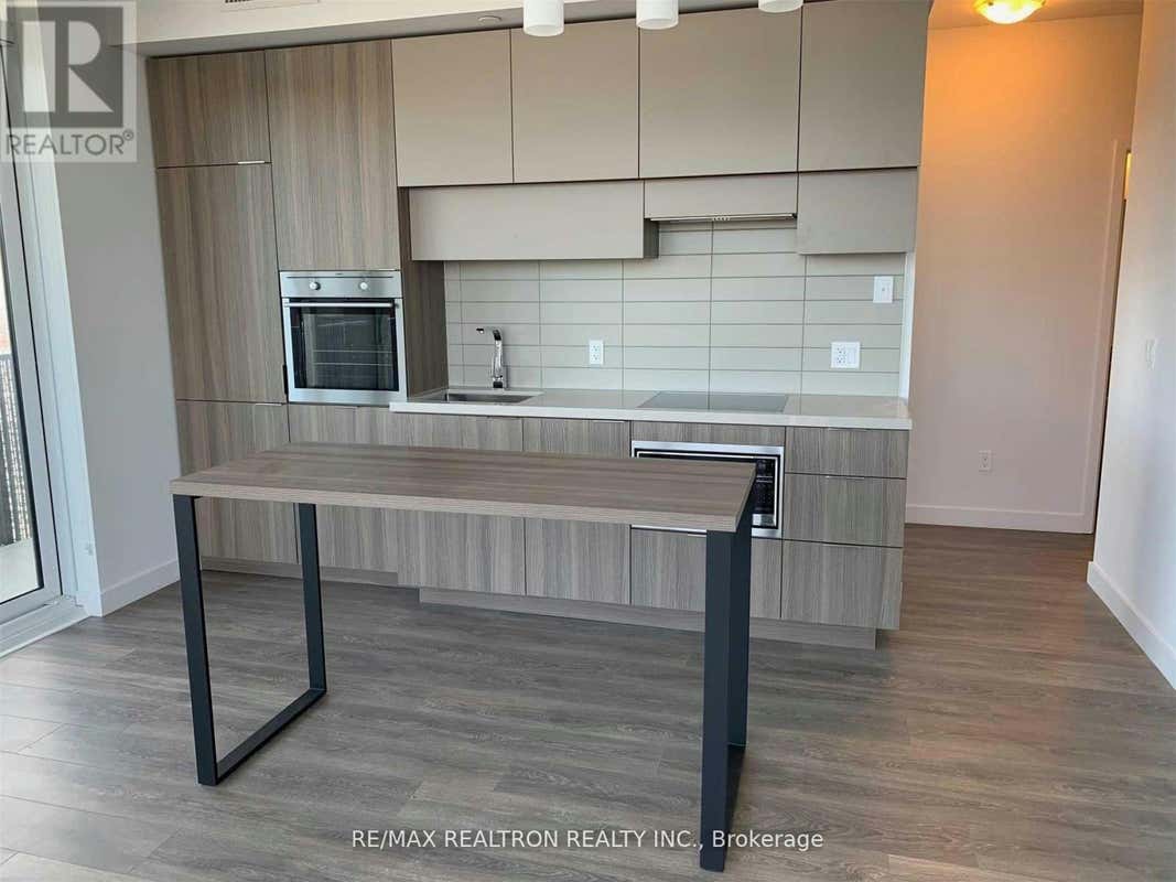 3308 8 EGLINTON AVENUE E, Toronto (Mount Pleasant West), ON M4P0C1 À