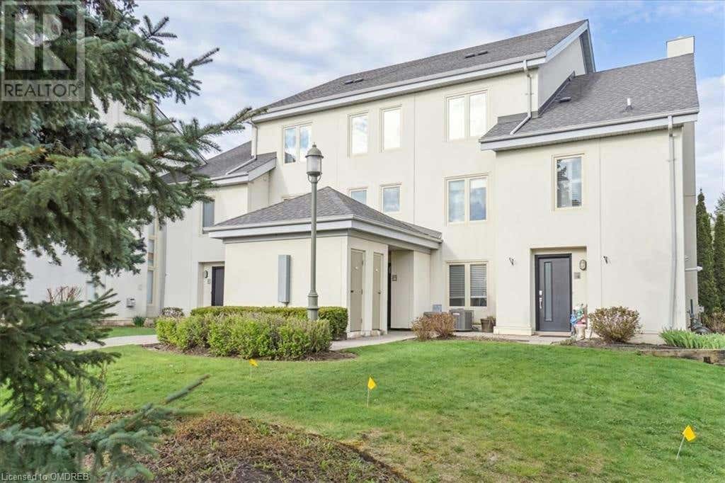 120 FAIRWAY Court Unit 218, The Blue Mountains, ON L9Y0P8 Condo For