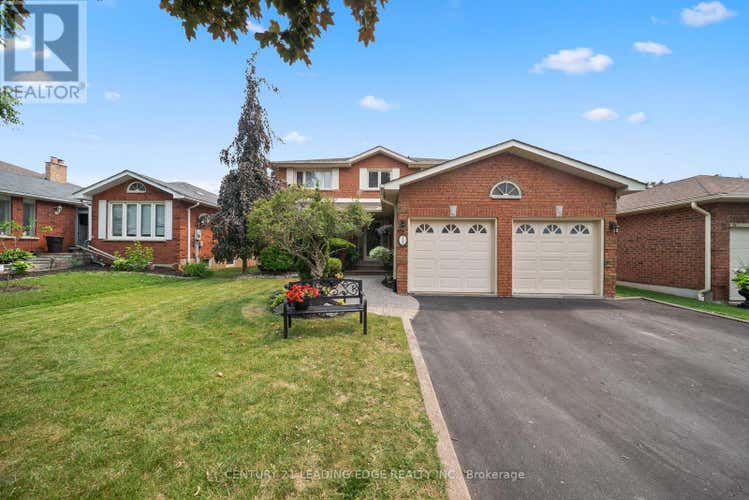 135 ASPEN CRESCENT