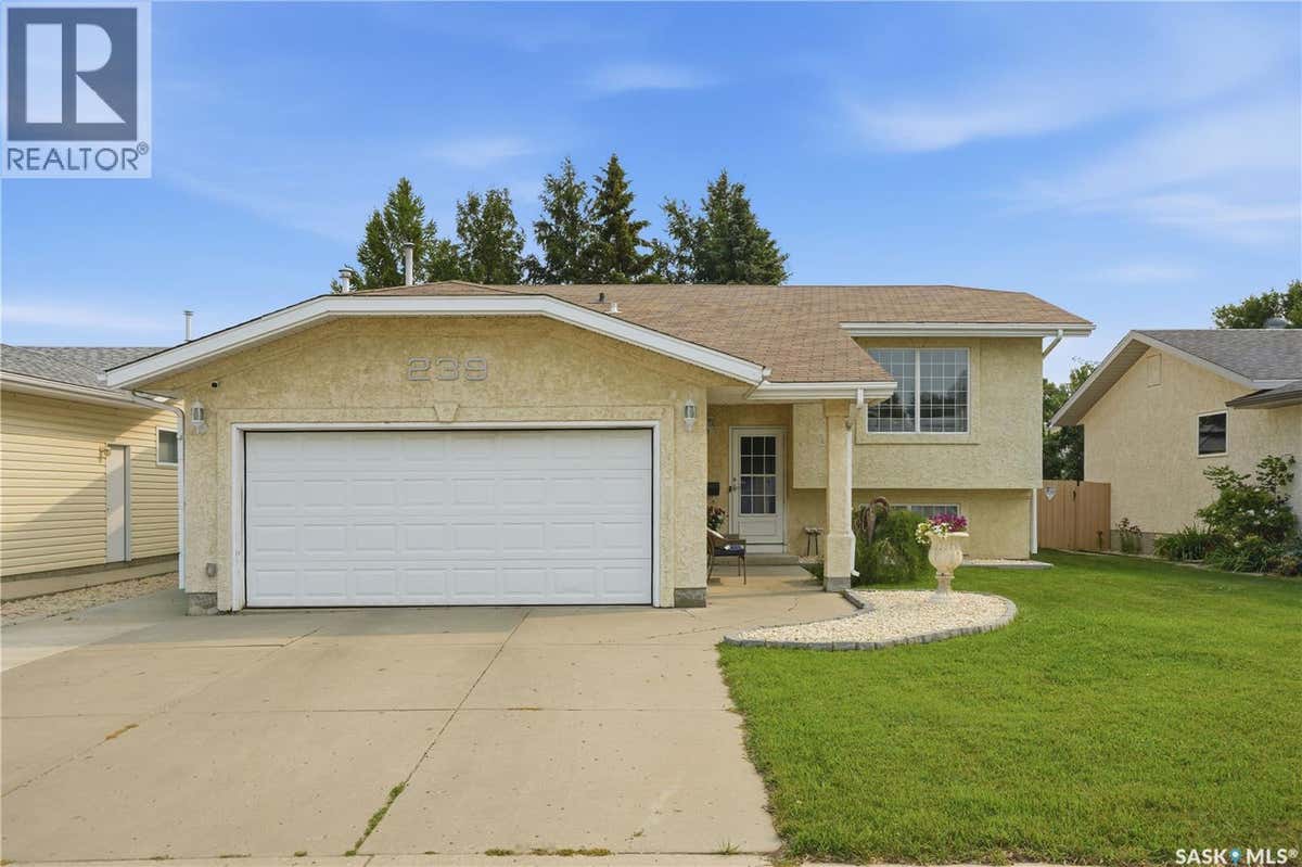 239 MANNING CRESCENT