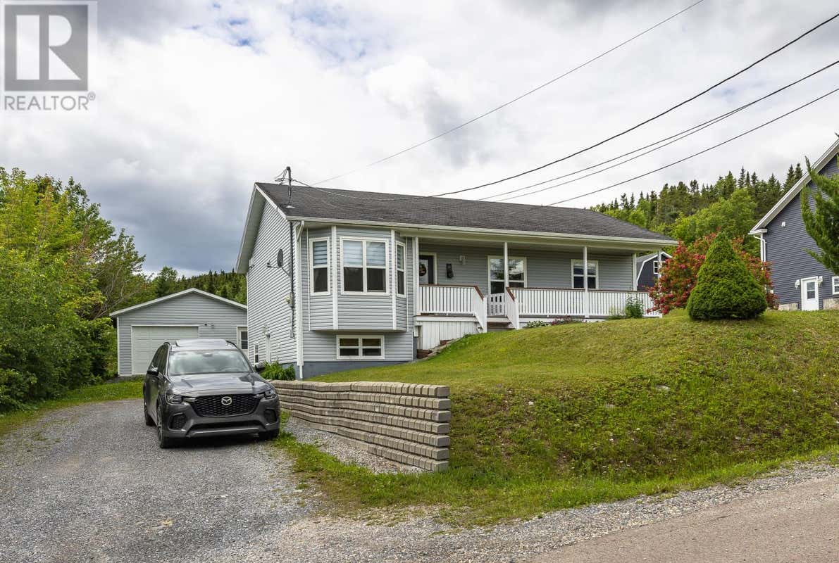 11 COLSONS ROAD