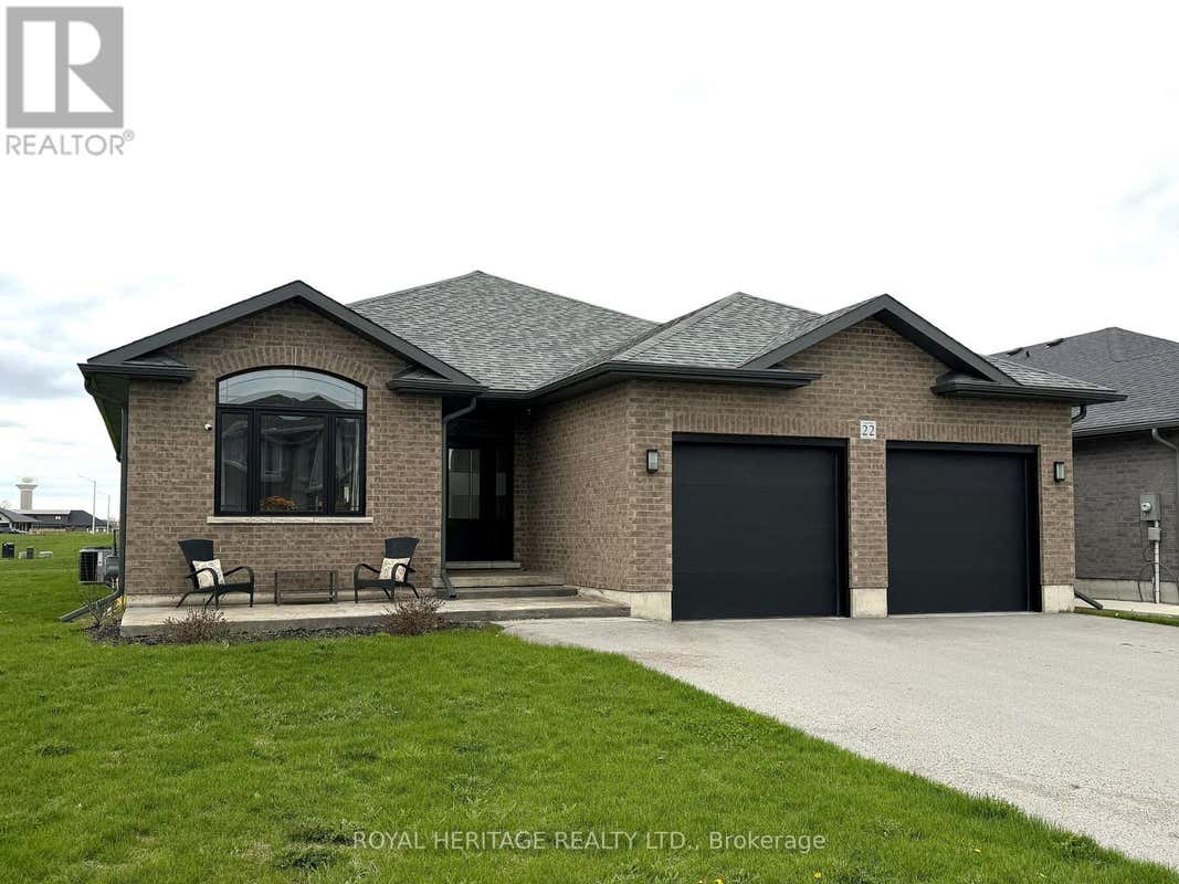 22 BEL AIR CRESCENT