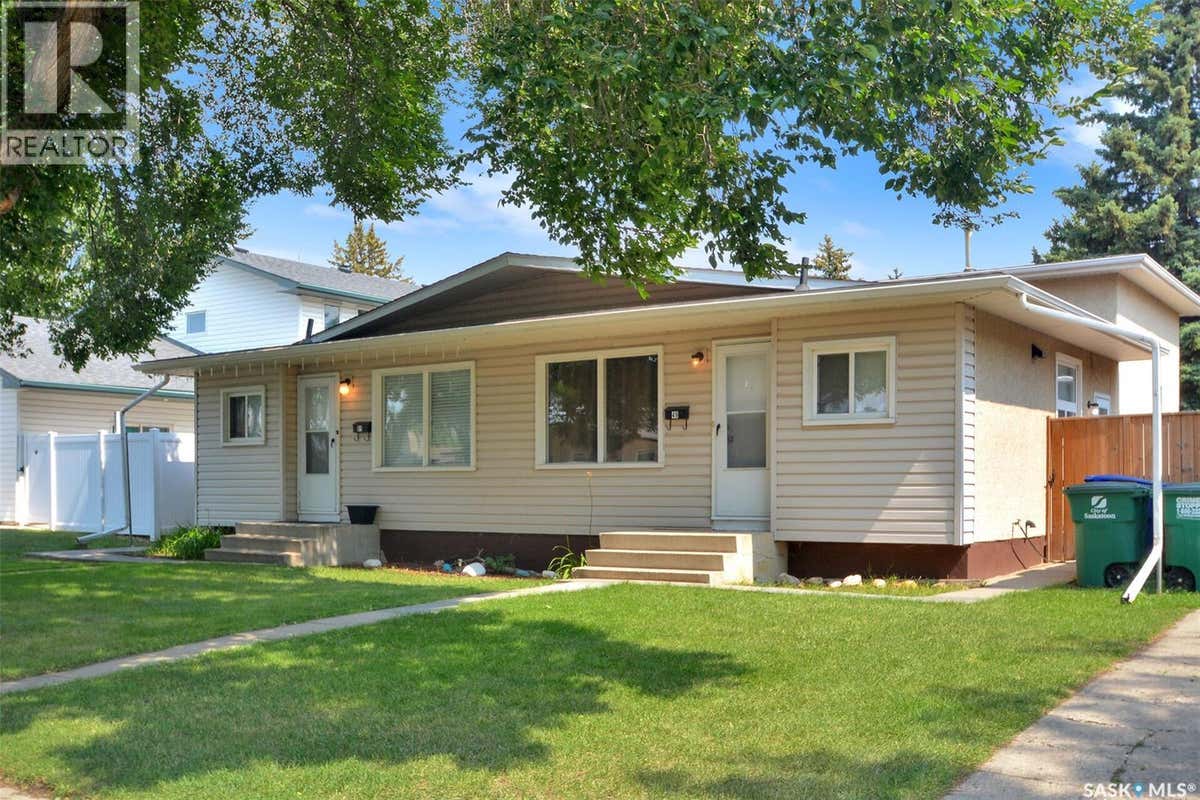 49-51 CARLETON DRIVE