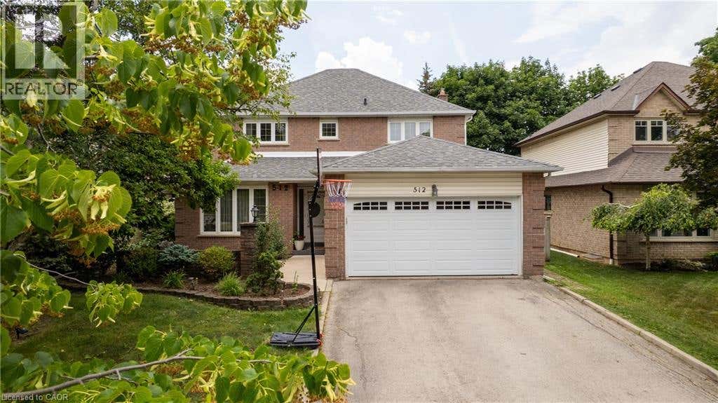 512 HAWTHORNE CRESCENT
