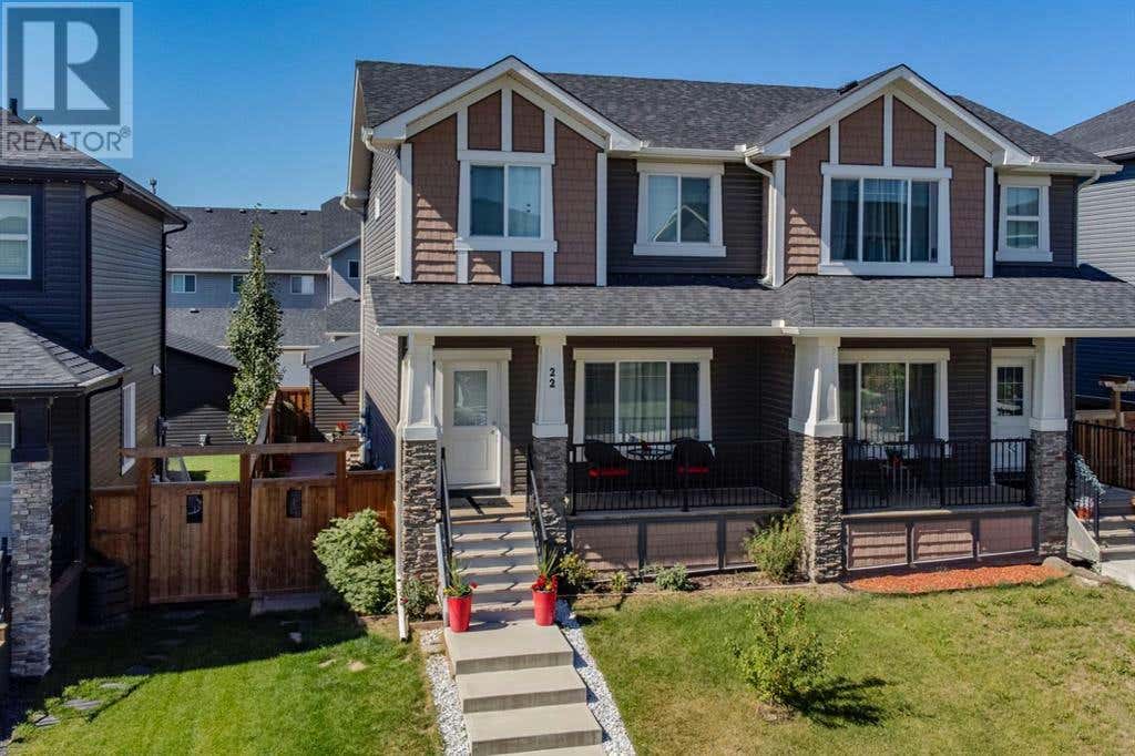 22 Willow Mews, Cochrane, AB T4C0X9 House For Sale RE/MAX A2172807