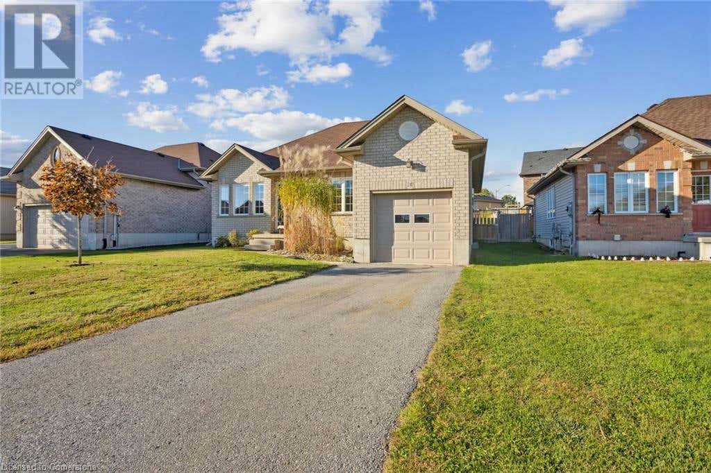 24 POLLARD Street, Norwich, ON N0J1P0 House For Sale RE/MAX 40665308