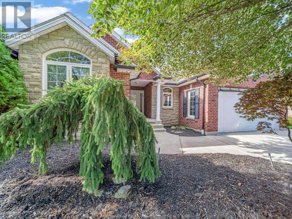 12143 EMMA MARIA CRESCENT, Tecumseh, ON N8N2M1 House For Sale RE/MAX