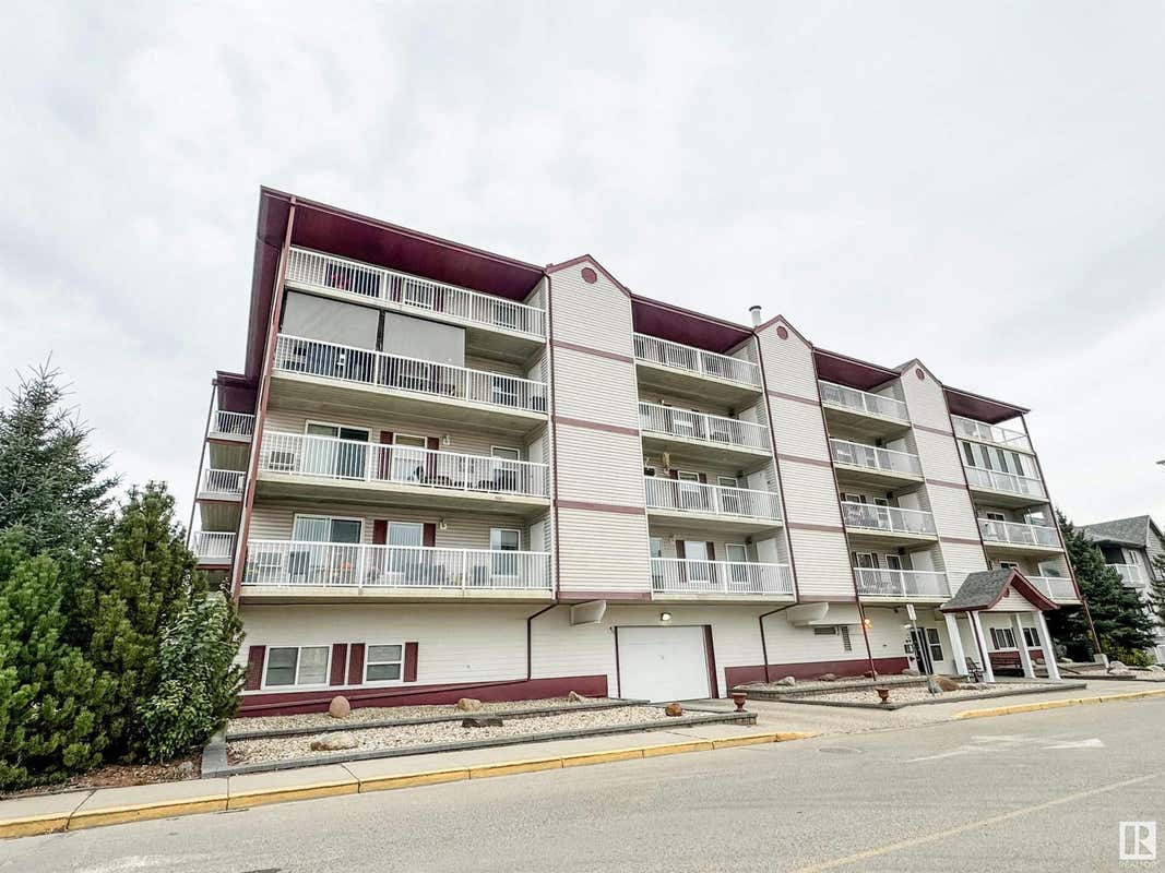 204, 4900 54 AV, Drayton Valley, AB T7A1V8 Condo For Sale RE/MAX