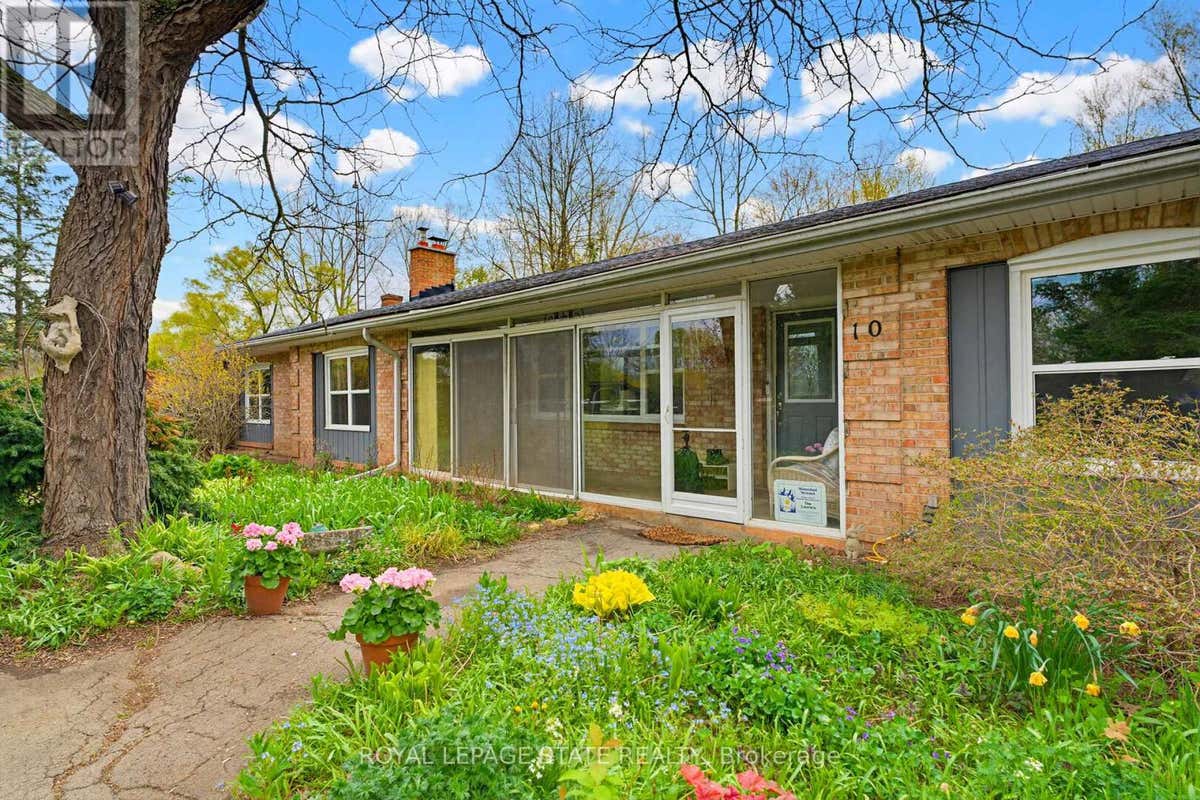 10 HUISMAN LANE