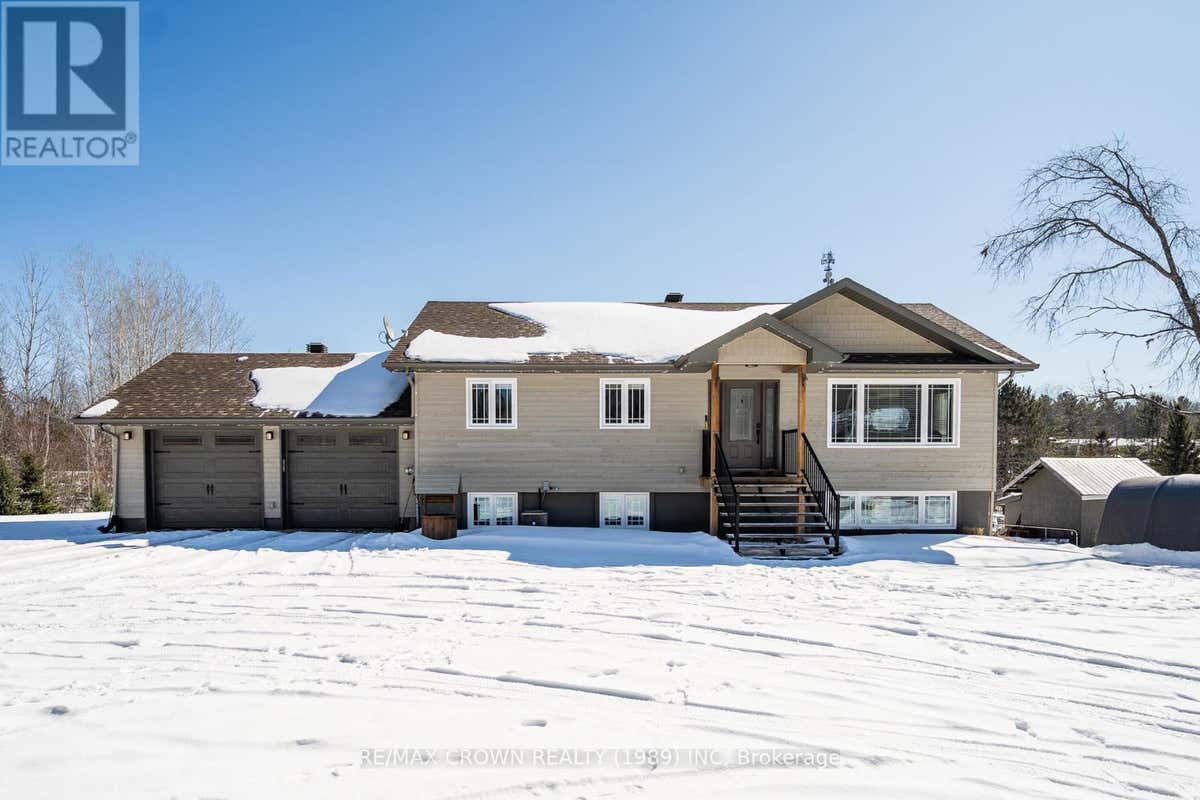 211 EGLINGTON ROAD N