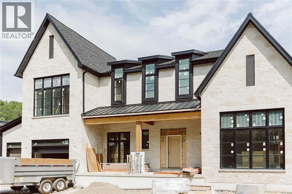 6 BRIDLEWOOD CRESCENT