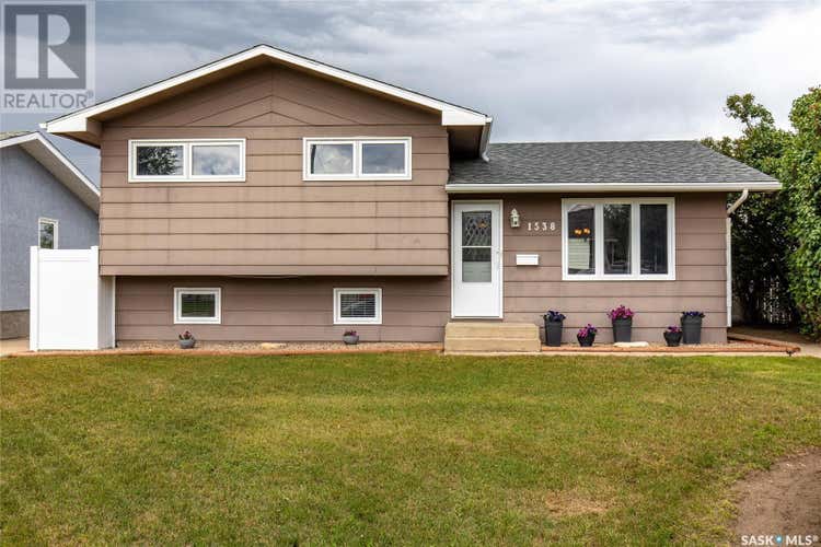 1538 DUFFIELD STREET W