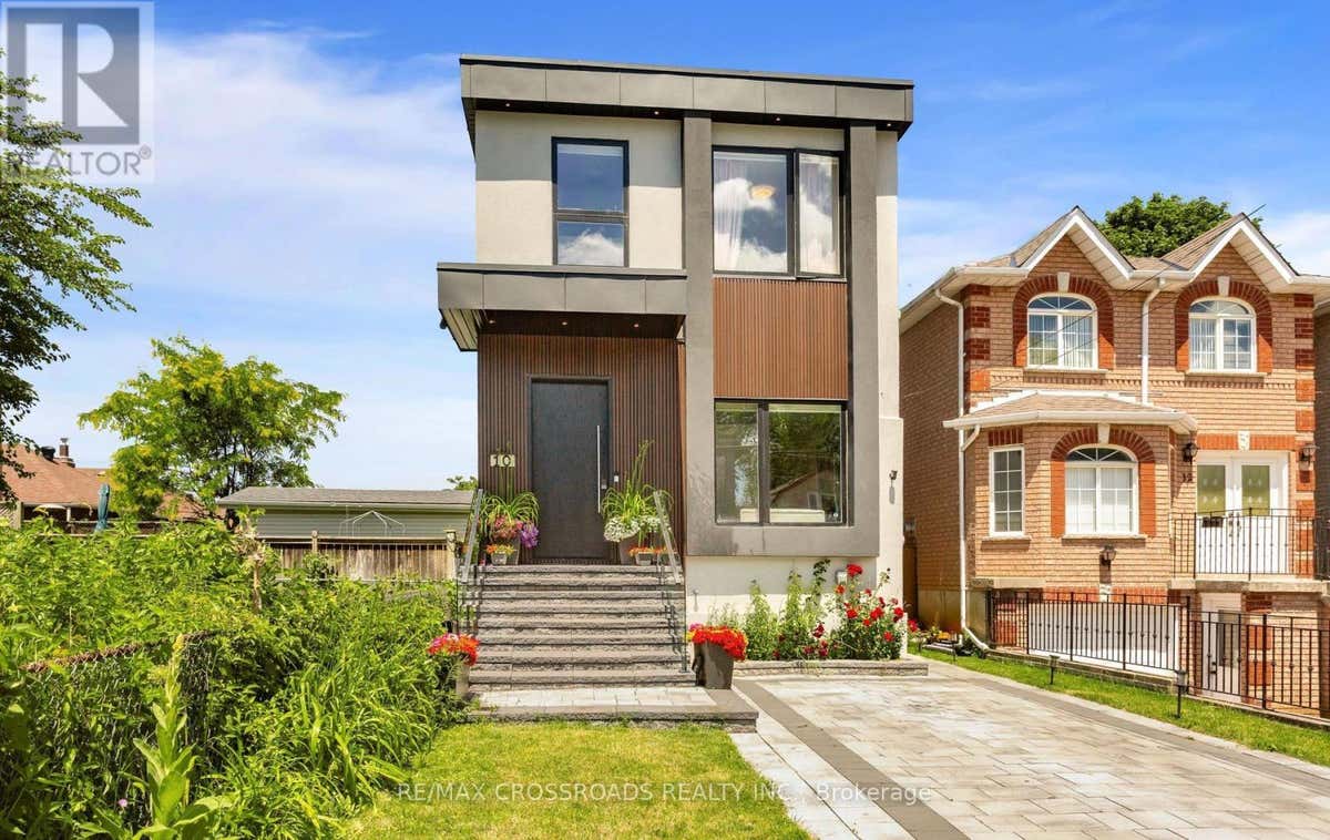 10 HAMSTEAD AVENUE