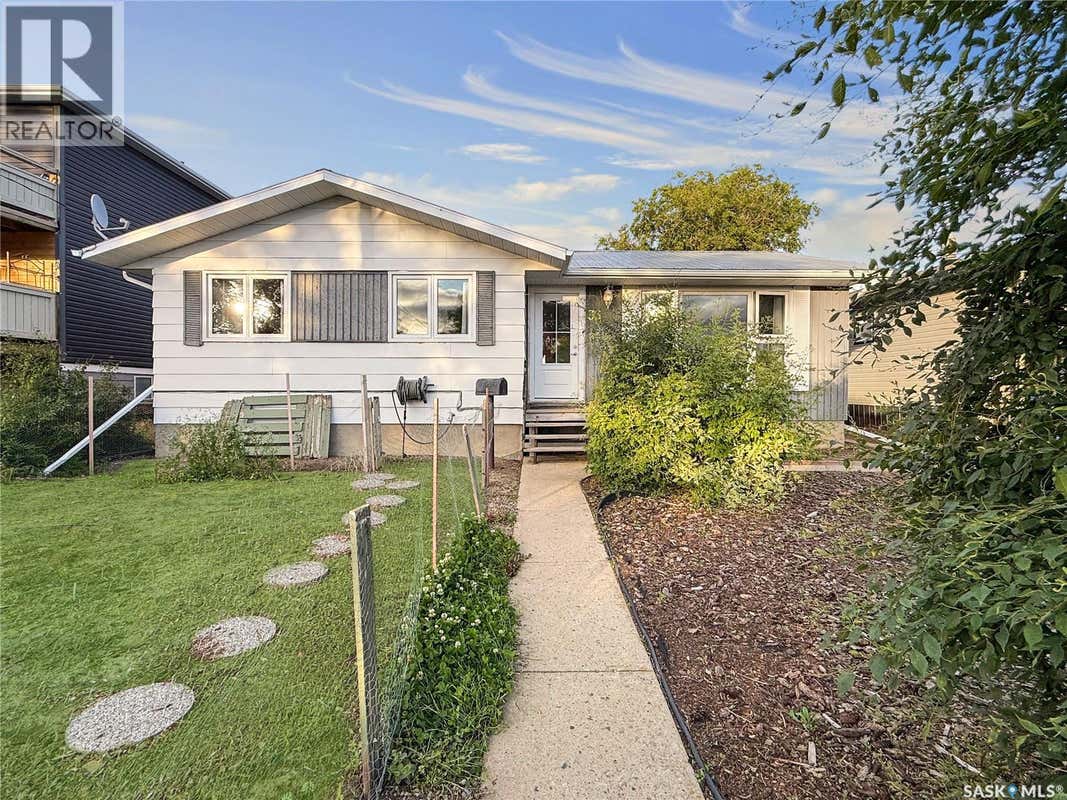 33 7TH AVENUE NE